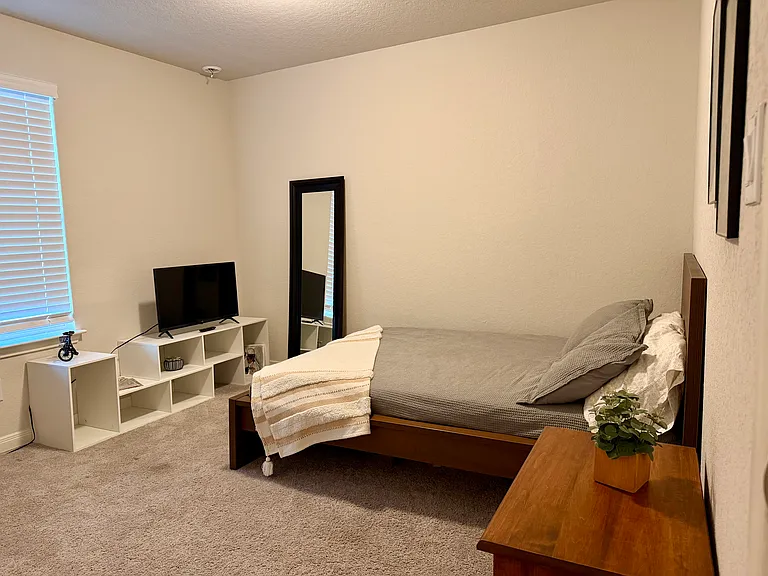 12930 Trapezus Ct — Photo 29