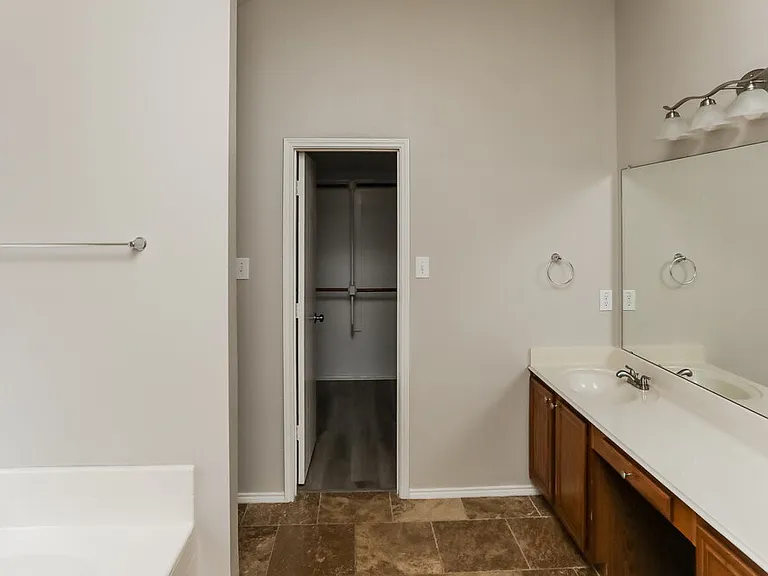 501 Branch St — Photo 15