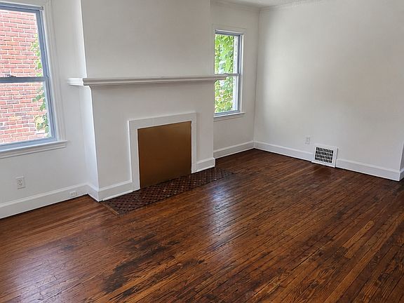4th image of 15720 Lauder St
