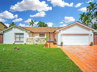 15541 SW 54th Ter, Miami, FL 33185