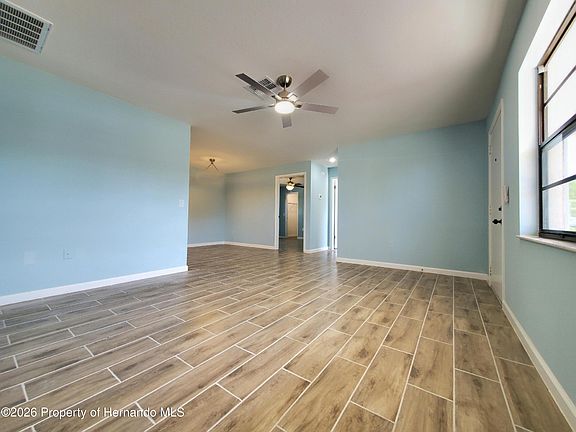4th image of 10080 Gifford Dr