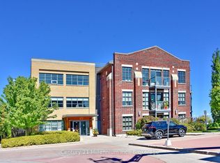1 Shipyard Ln #208, Collingwood, ON L9Y0W2