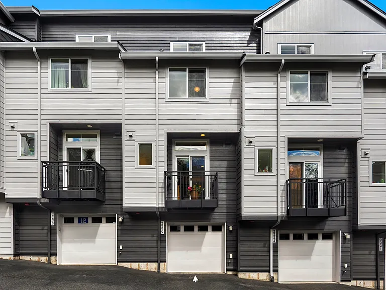 2229 NW Talus Dr — Photo 35