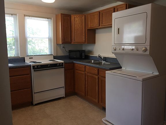 5th image of 403 Blair Ct APT B