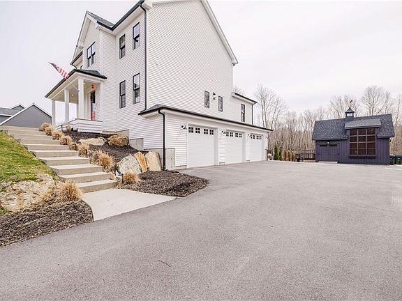 3rd image of 7 Ciana Rd