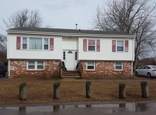 69 Angell Rd FLOOR 2, Narragansett, RI 02882