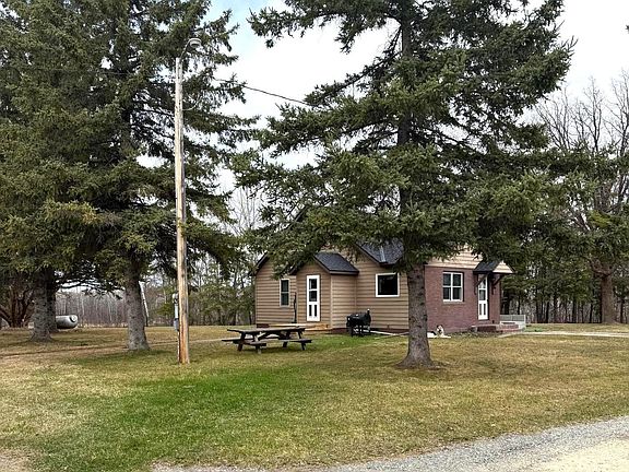 3rd image of 10507 Highway 11