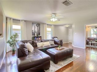 134 Paige Bnd, Hutto, TX 78634