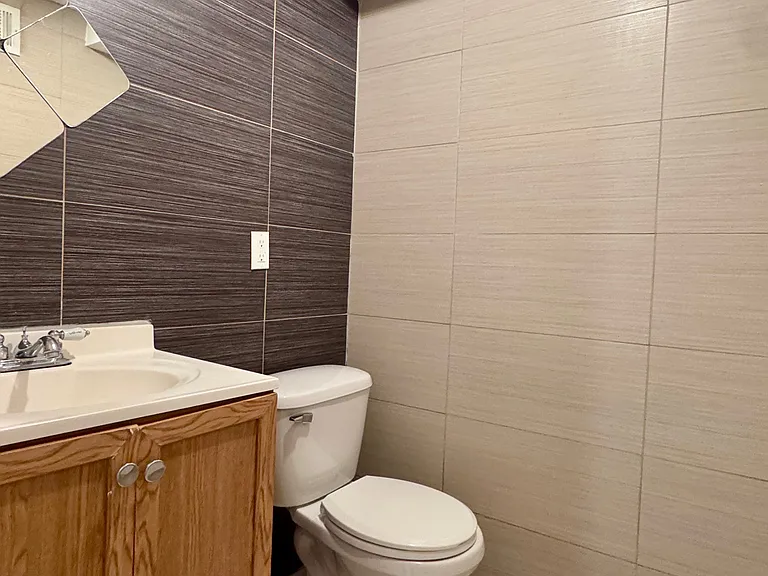 237 Jefferson St #1F — Photo 10