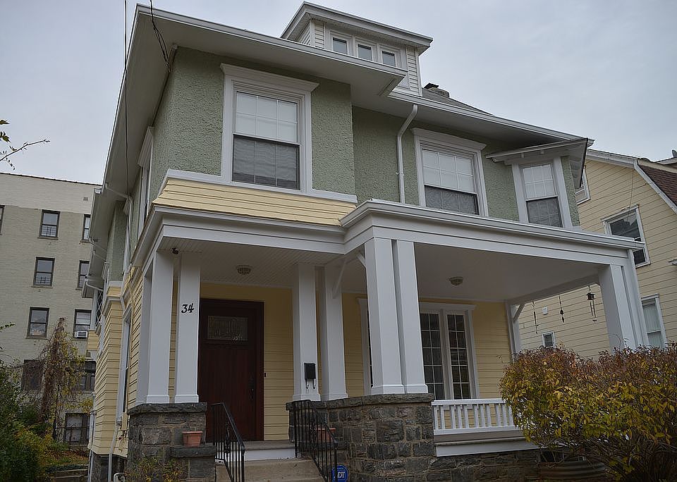 1st image of 34 Leighton Ave