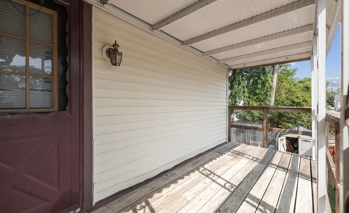 1 bed, $2,000 — Photo 1