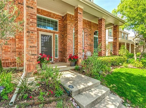 5th image of 8117 Beverly Dr