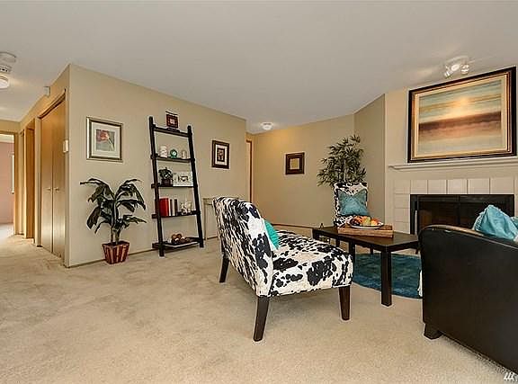 4th image of 4316 W Lake Sammamish Pkwy SE #H202