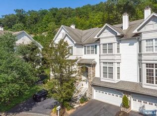 65 Winding Rdg, Oakland, NJ 07436