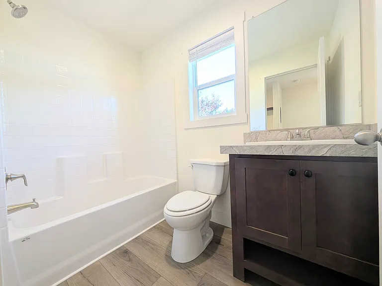 400 Sulphur Bank Dr #39 — Photo 11