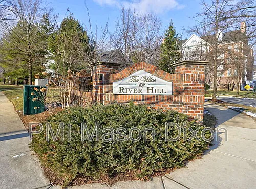 5801 Clipper Ln #404 Photo 1