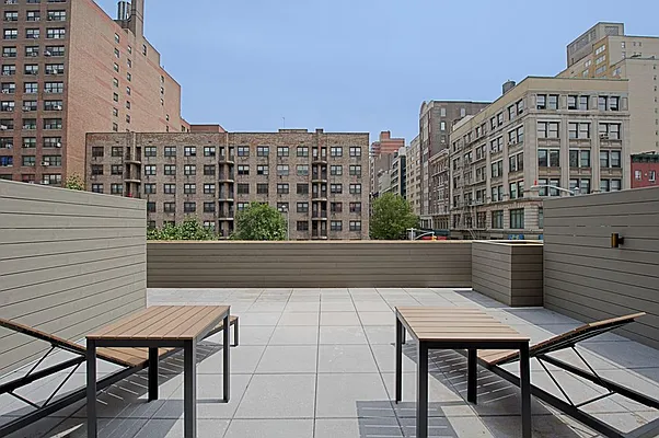 Rented by Stonehenge NYC LLC | media 23