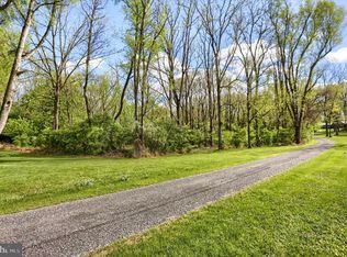 Belle Dr, Carlisle, PA 17015