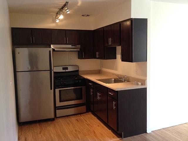 1st image of 1060 W Hollywood Ave APT 307