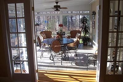 5th image of 10 Van Buskirk Way