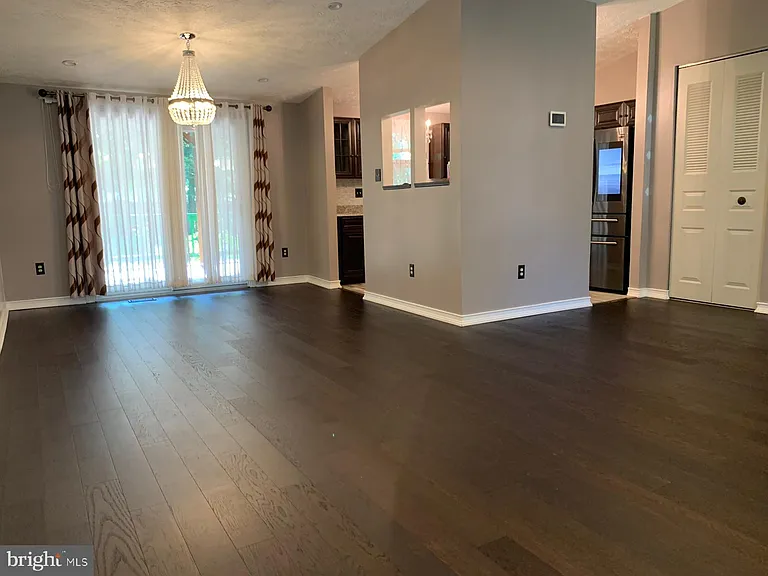 20328 Watkins Meadow Dr — Photo 6