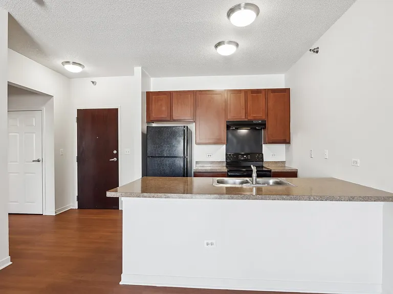 5 4 4 Oak — Photo 8