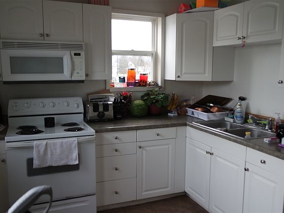 3rd image of 2402 Milburn Blvd