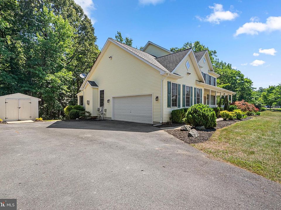 1st image of 7425 Sandy Bottom Ct