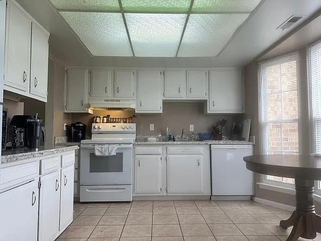 3713 Northwood Ct — Photo 3