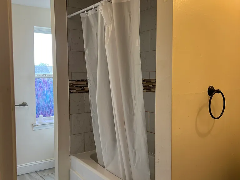 1308 Penn St #5 — Photo 15