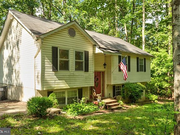 2nd image of 12401 Sickles Ln