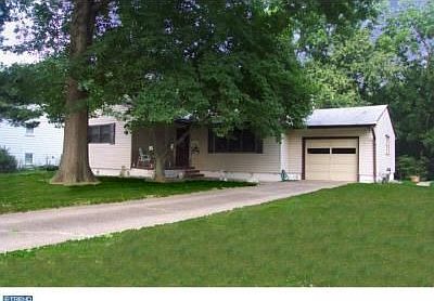 1st image of 12 Chelmsford Dr