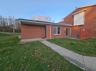 4424 Lovers Ln, Ravenna, OH 44266