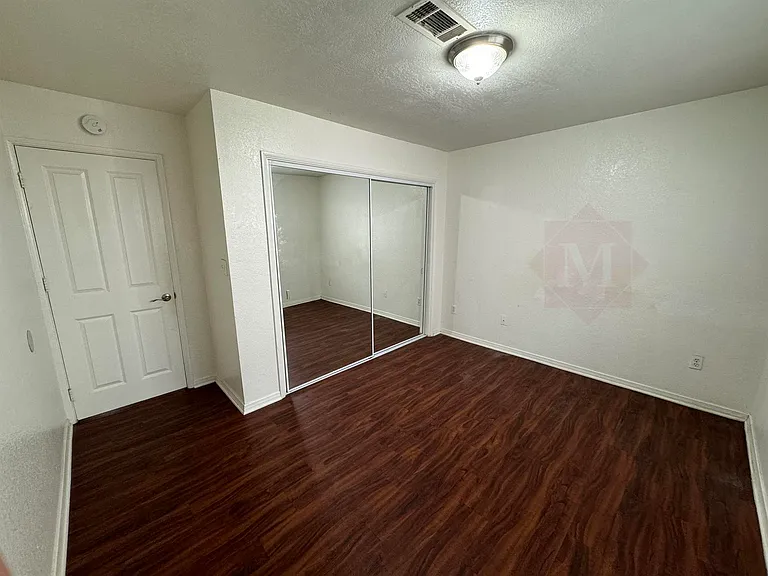 305 Ladera St #C — Photo 5