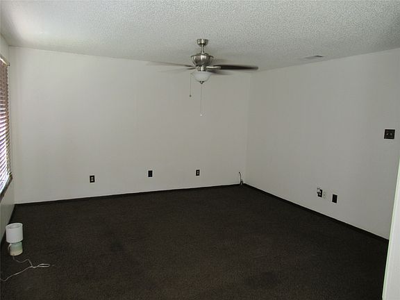 5th image of 4214 3rd St