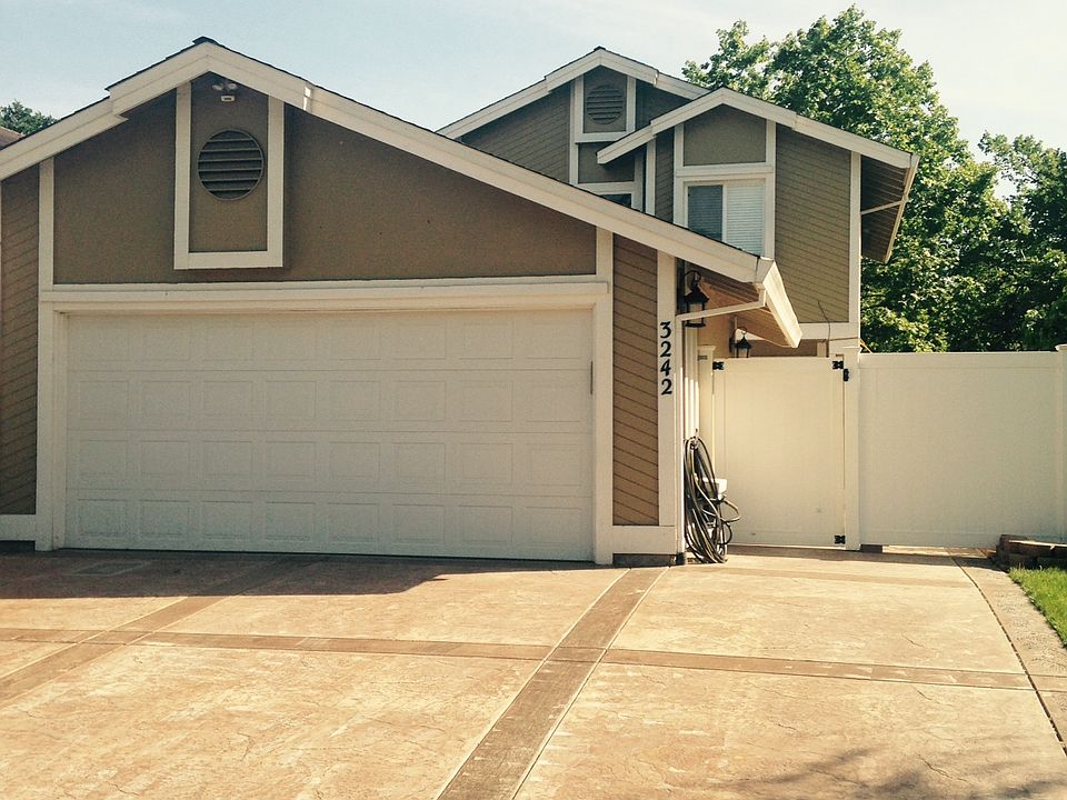 1st image of 3242 Saxonville Way