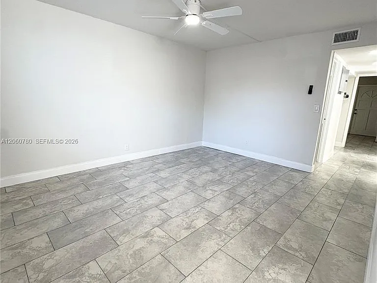 4119 Woodside Dr #2 — Photo 7