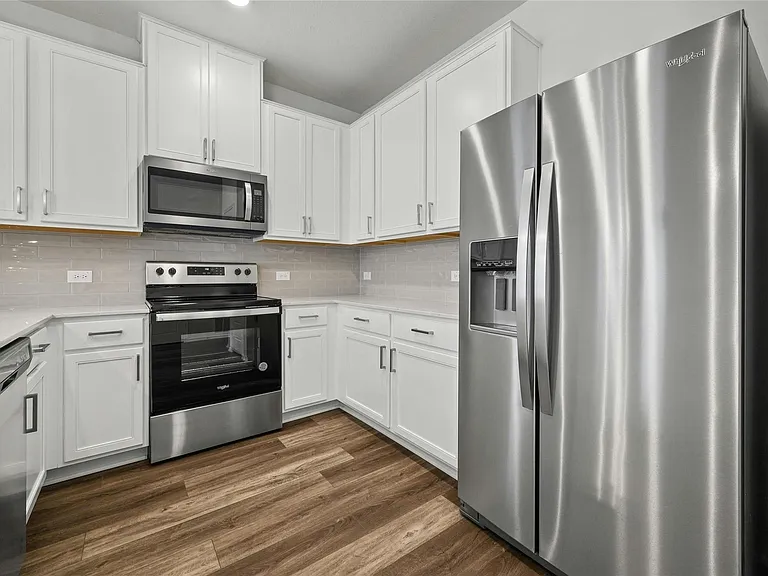 7712 Libretto Ln — Photo 11