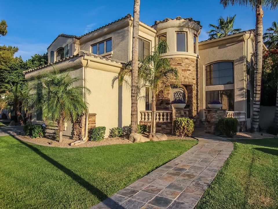 1st image of 753 W Honeysuckle Dr