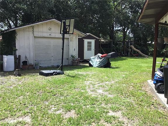 5th image of 410 Lasolona Ave