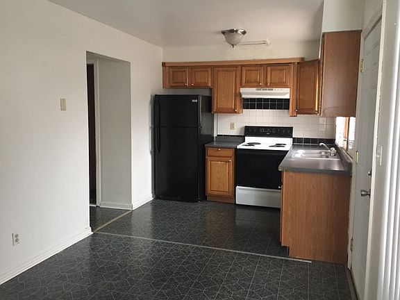 3rd image of 4513 Apple Orchard Ln