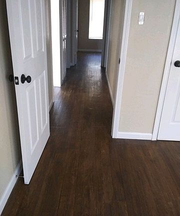 5th image of 303 Lakeshore Dr