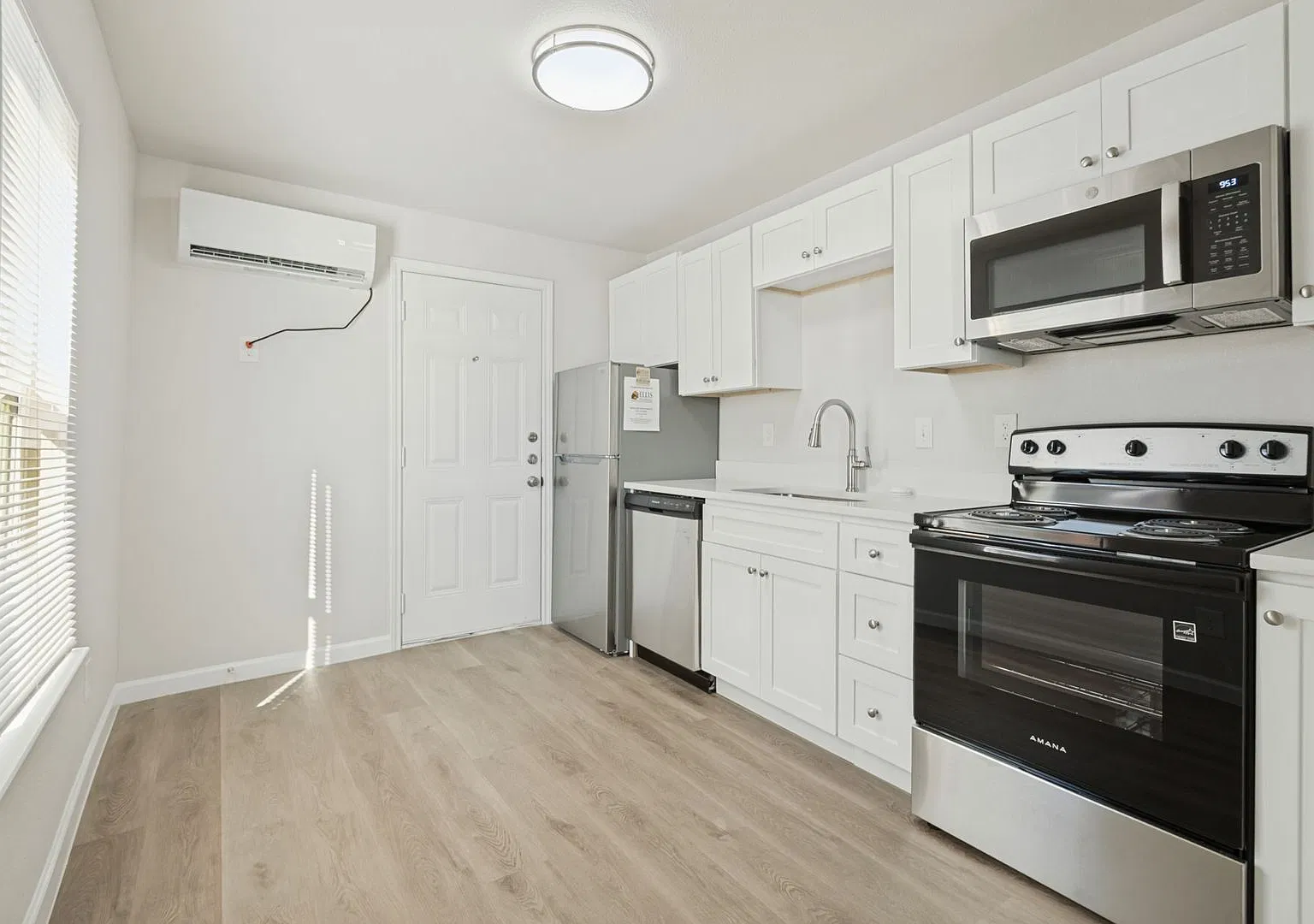 Fully Remodeled 1-Bedroom | Modern & Move-In Ready | Pet Friendly — Photo 1