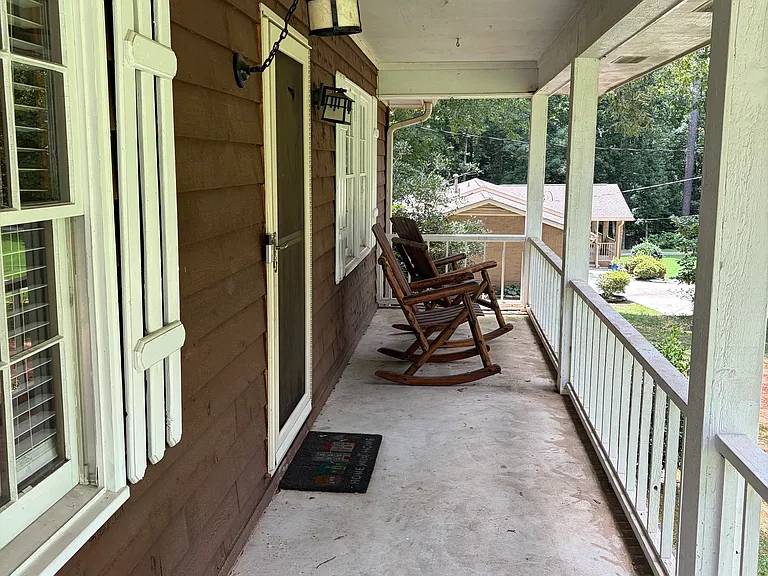 105 Braemar Dr — Photo 10