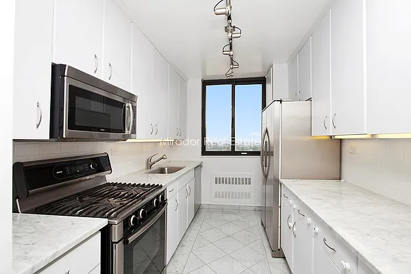 Rented by Mirador Real Estate | media 20