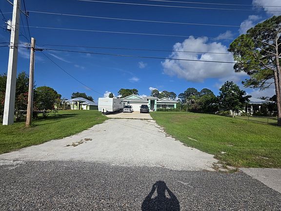 3rd image of 5602 Silver Oak Dr
