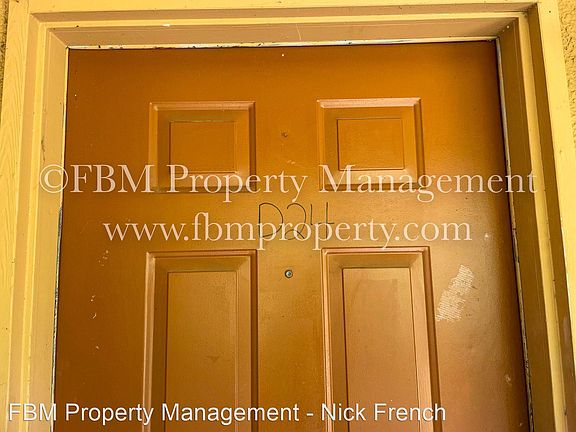 3rd image of 800 N Clay St APT D24