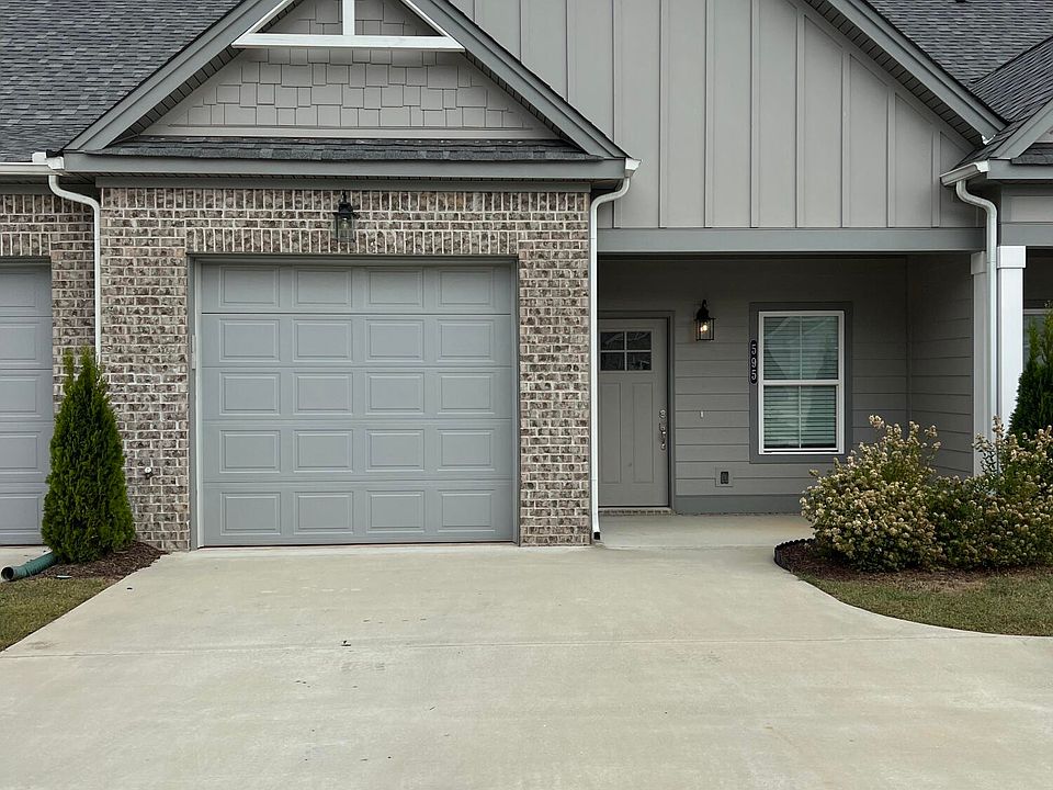 1st image of 595 Bellingham Dr NE #22C