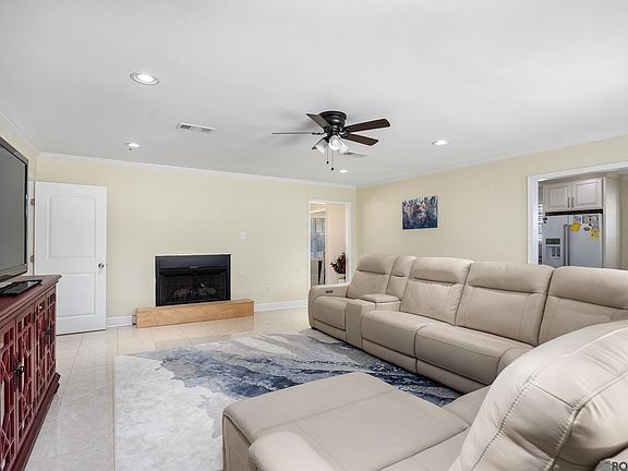 5th image of 7463 Proxie Dr