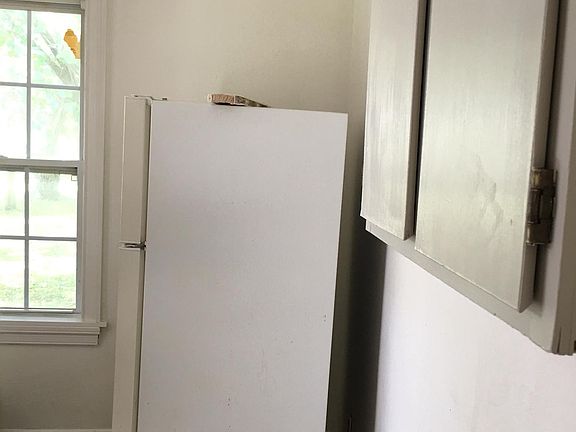 2nd image of 2717 Wilson Ave